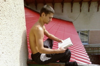 6 лютого 2012, 8:45 Переглядів:   Чигаєв у вільний час любить читати