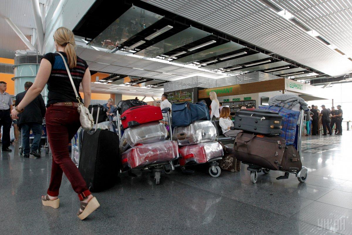 Пасажири Ryanair і Wizz Air тепер будуть змушені платити більше за багаж, або ж брати з собою менше речей
