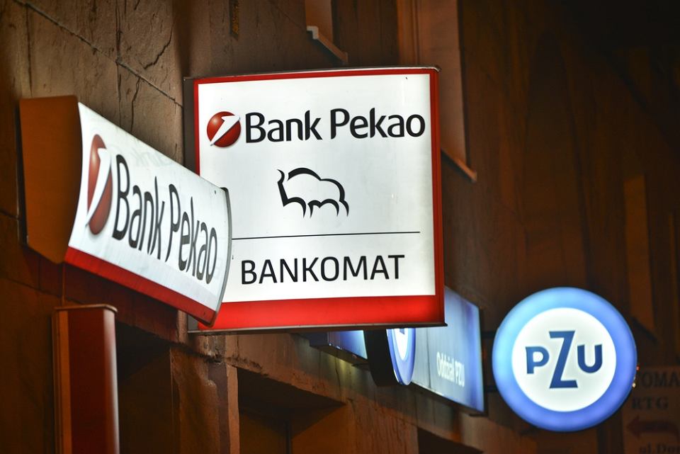 Зняття готівки в банкоматах Польщі