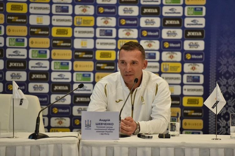 Головний тренер збірної України дав прес-конференцію напередодні двох заключних матчів року