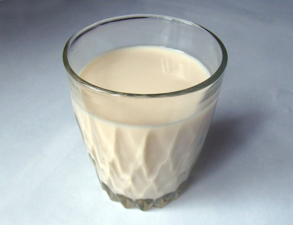 При цьому для підвищення ефективності властивостей молока вони радять вживати його на сніданок як самостійну страву або як доповнення до мюслі