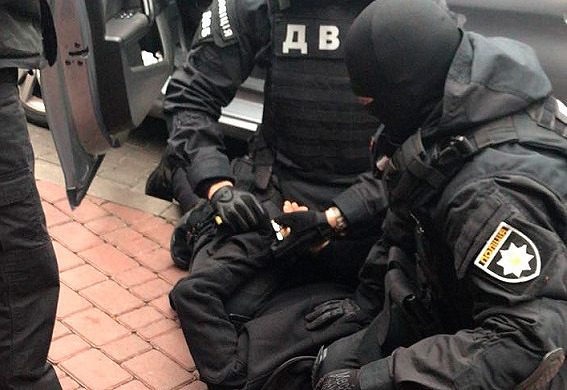 В Одесі затримали двох зловмисників, які скоїли розбійний напад зі стріляниною