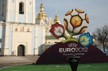 10 листопада 2010, 8:03 Переглядів:   16 листопада у Варшаві буде представлений талісман Євро-2012