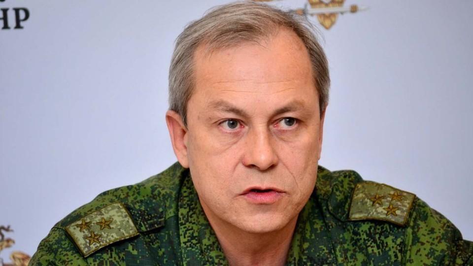 В ДНР розповіли, як Правий сектор нібито змусив бабусю з'їсти газету на блокпосту