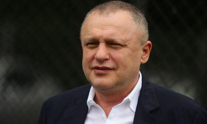 Арбітр вилучив по ходу другого тайму двох гравців динамівської команди, а також головного тренера Олександра Хацкевича