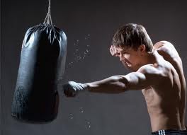 Розвиток швидкості удару, як і розвиток швидкості реакції боксера, також немало важливо для здобуття перемоги