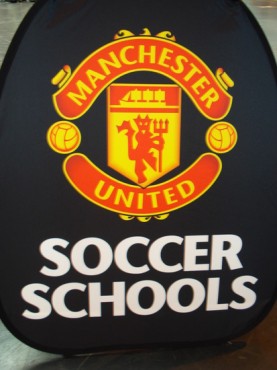 Академія «Юнайтед» знаходиться в Каррінгтоні, передмісті Манчестера